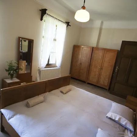 Lantgård Posestvo Mestni Vrh *
