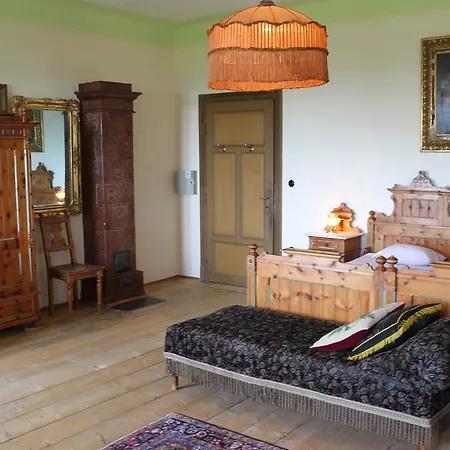 Villa Mestni Hill *